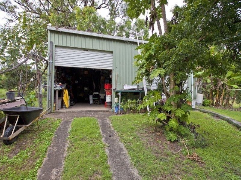 7-15 Charles Tce, Macleay Island QLD 4184