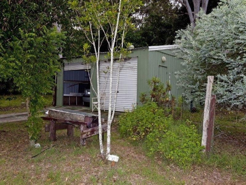 7-15 Charles Tce, Macleay Island QLD 4184