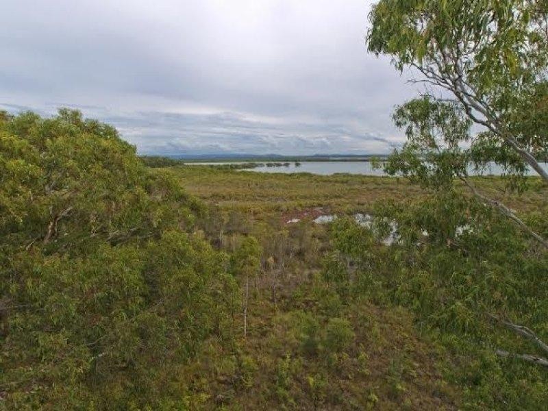 7-15 Charles Tce, Macleay Island QLD 4184