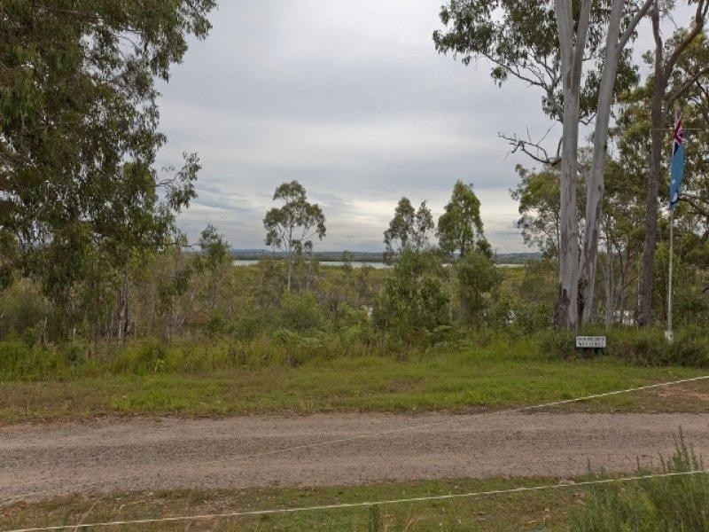7-15 Charles Tce, Macleay Island QLD 4184