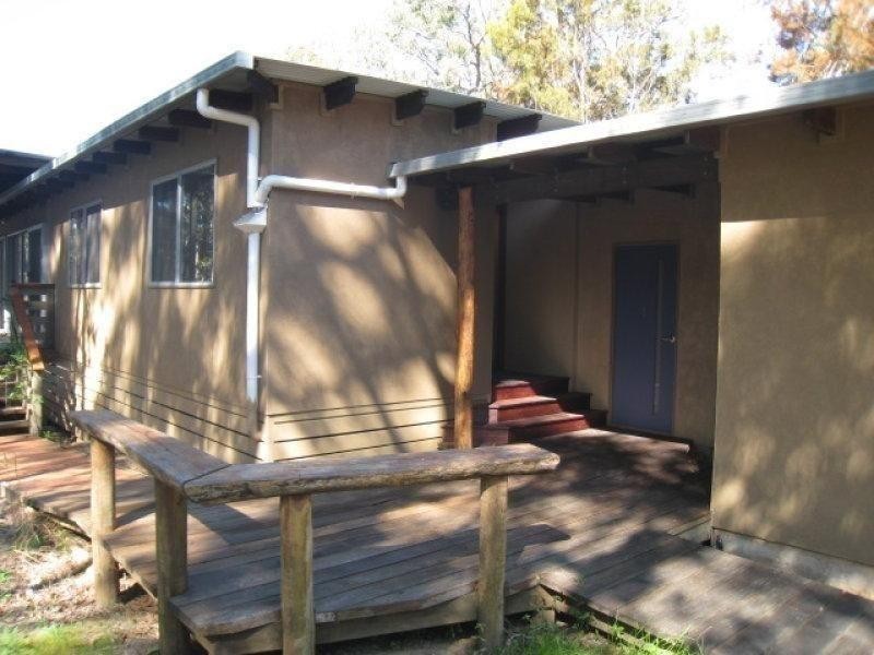 18 Doverton Drive, Russell Island QLD 4184