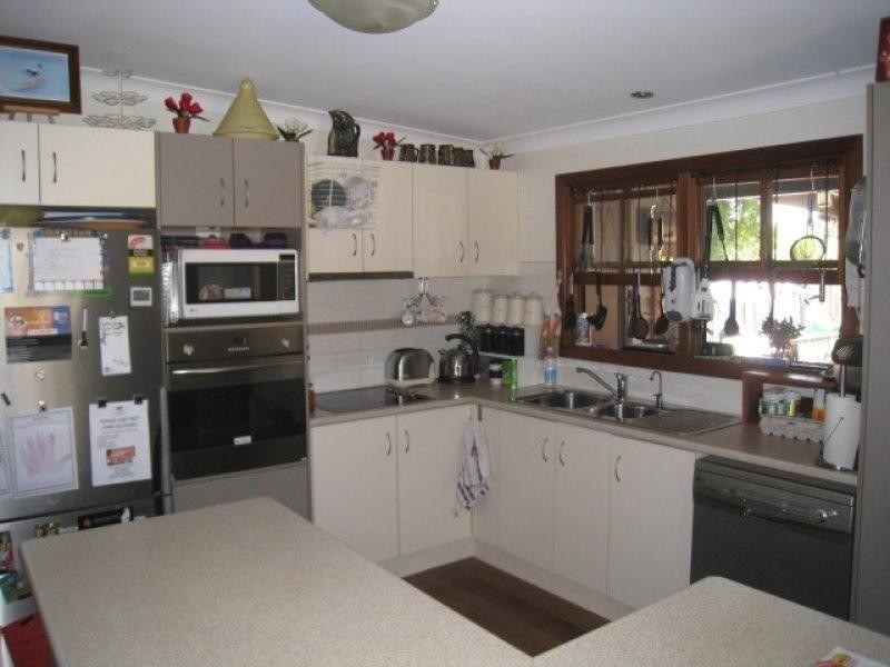 9 Kings Road, Russell Island QLD 4184