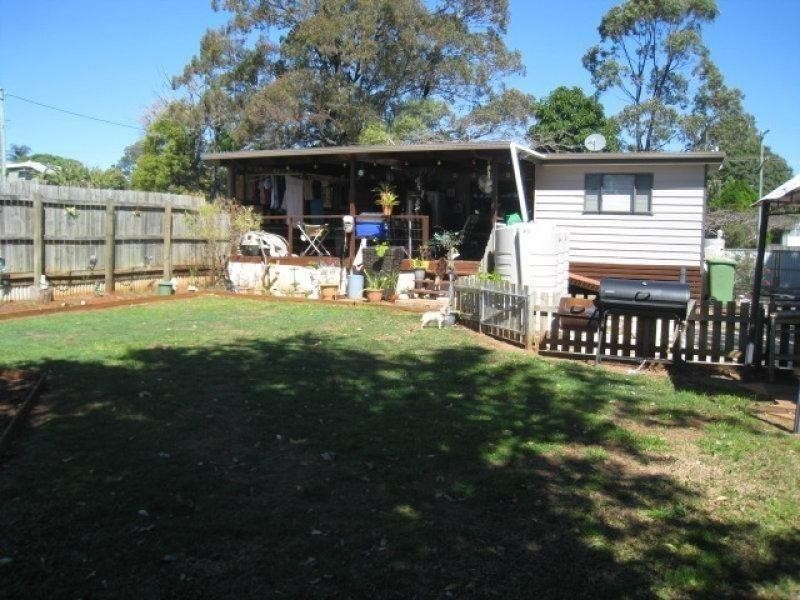 9 Kings Road, Russell Island QLD 4184