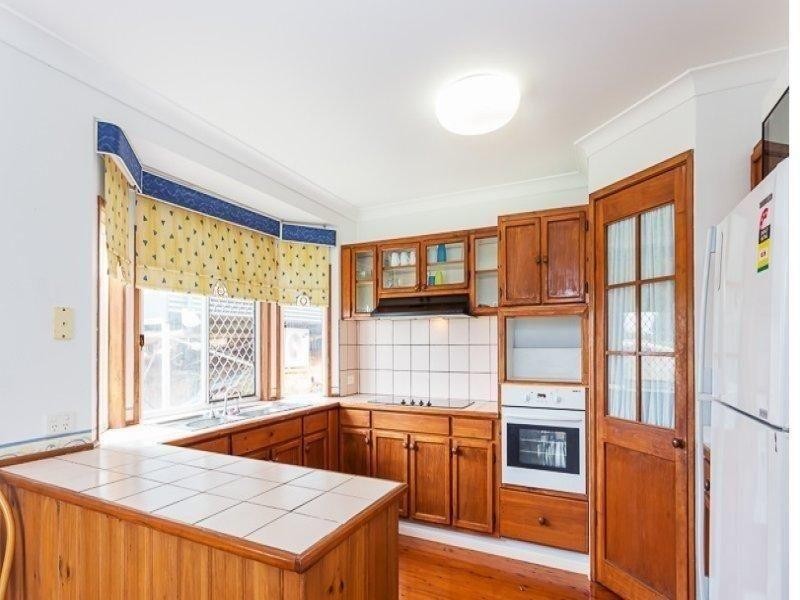 42 Mark Rd, Russell Island QLD 4184