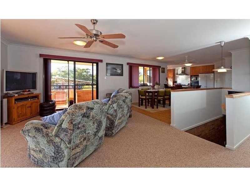 7 Alice St, Russell Island QLD 4184