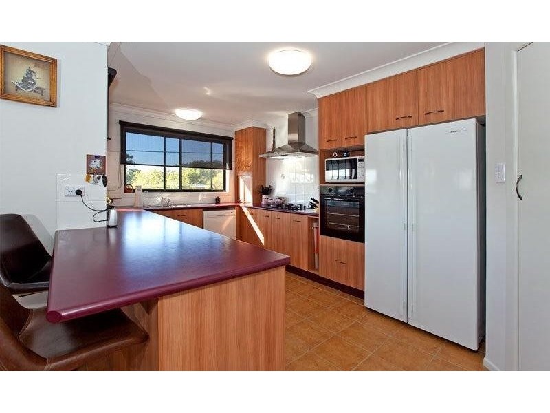 7 Alice St, Russell Island QLD 4184