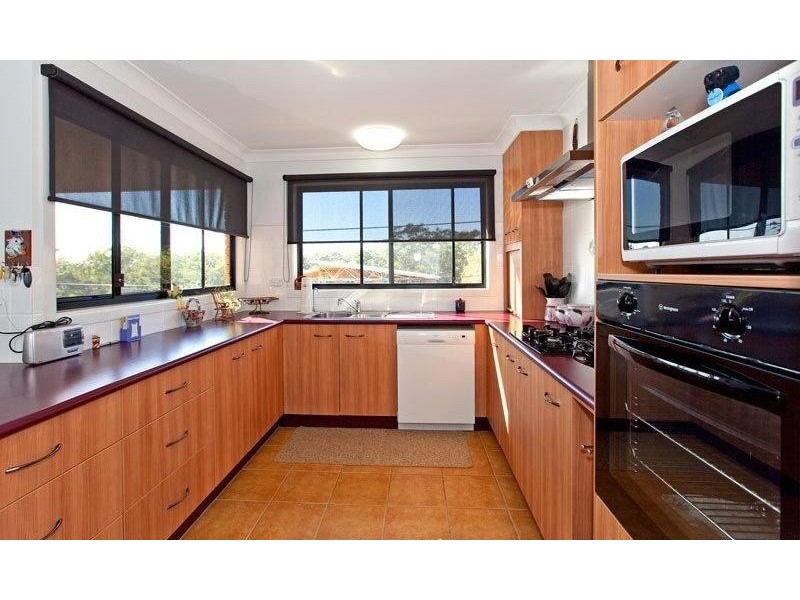 7 Alice St, Russell Island QLD 4184