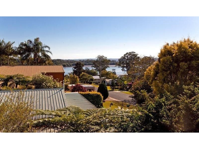 7 Alice St, Russell Island QLD 4184