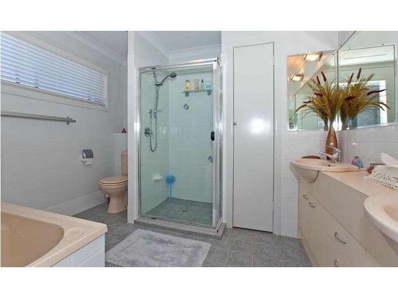 7 Alice St, Russell Island QLD 4184