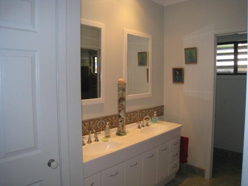 15 Island View Rd, Russell Island QLD 4184