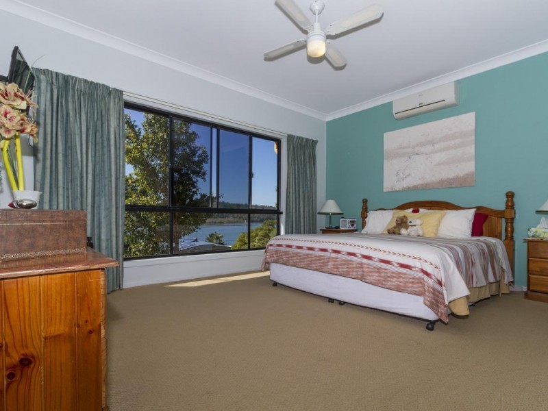 15 Island View Rd, Russell Island QLD 4184