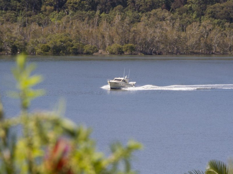 15 Island View Rd, Russell Island QLD 4184