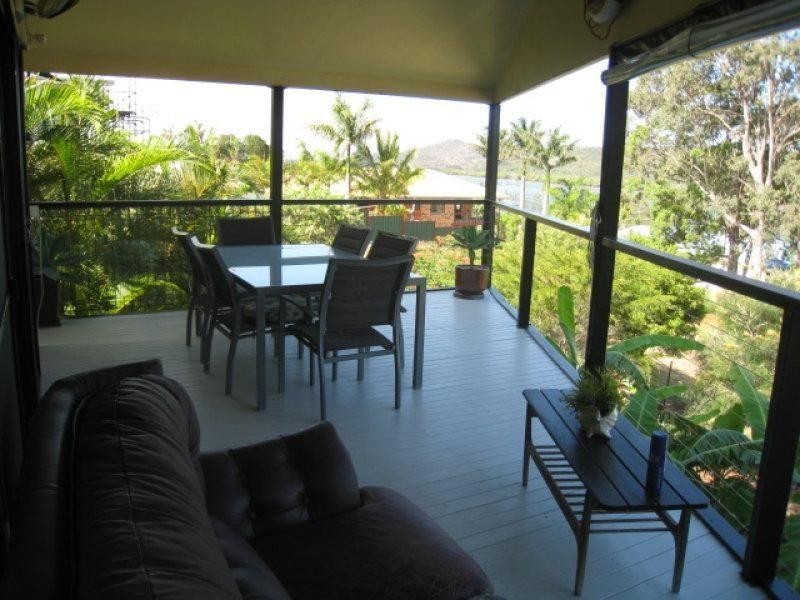 15 Island View Rd, Russell Island QLD 4184