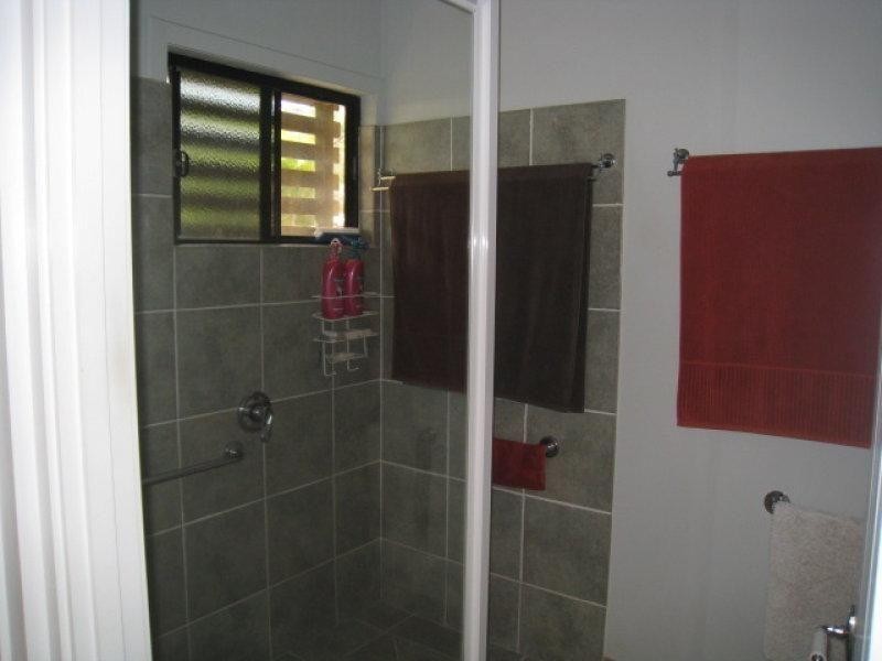 15 Island View Rd, Russell Island QLD 4184