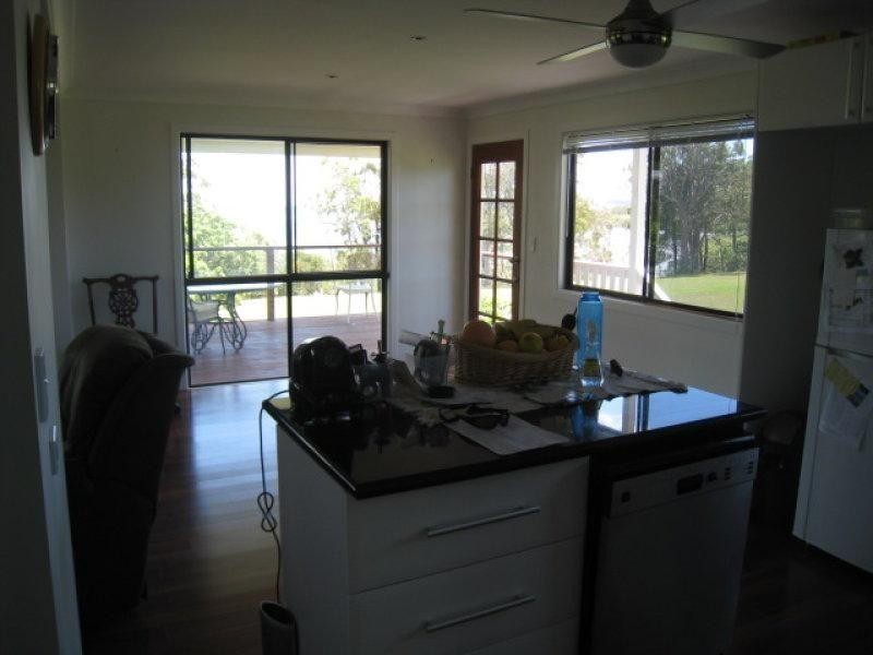 19 Canaipa Point Dve, Russell Island QLD 4184