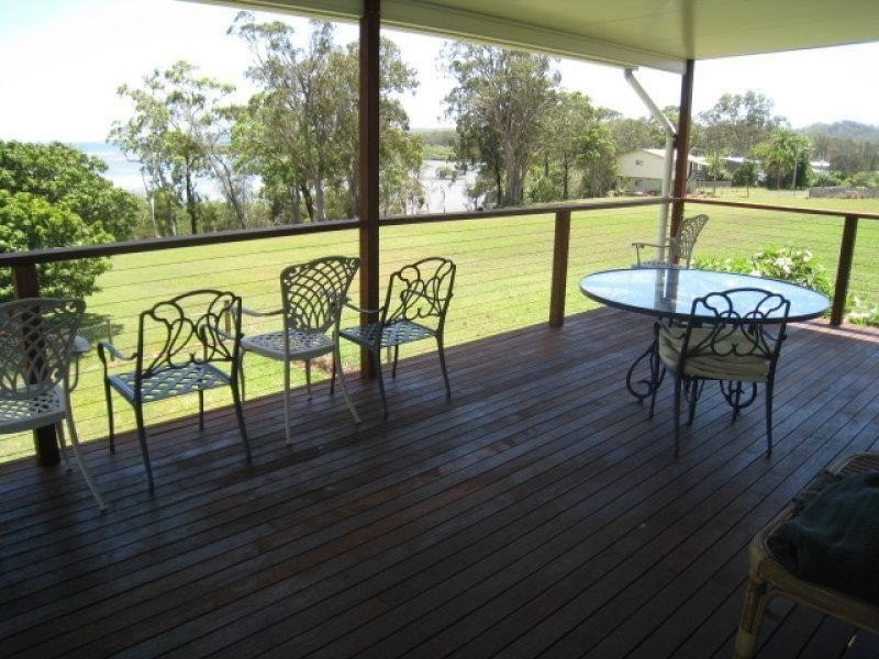 19 Canaipa Point Dve, Russell Island QLD 4184