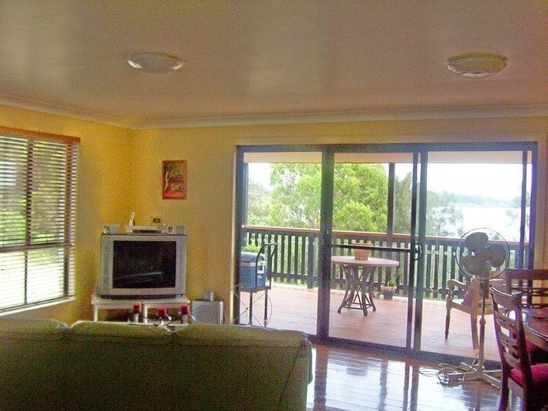5 Player Court, Russell Island QLD 4184