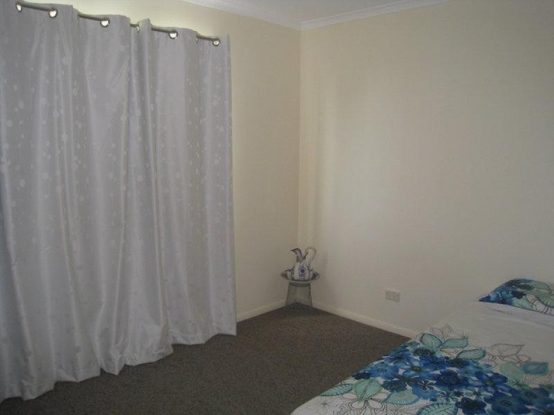 32 WOOMERA ST., Russell Island QLD 4184