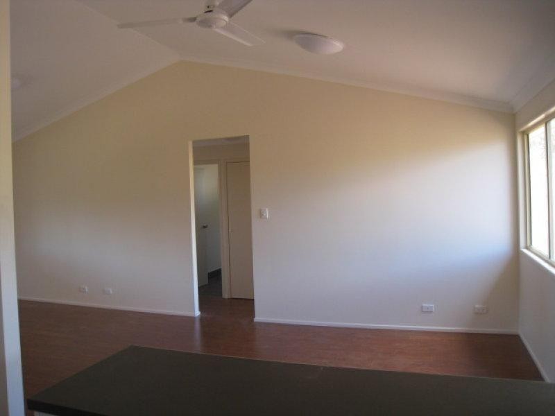 26 LAUREL ST., Russell Island QLD 4184
