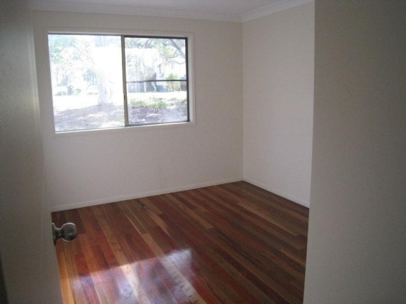 11 Saturn Street, Russell Island QLD 4184