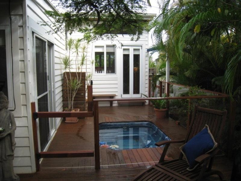 8 Beth Street, Russell Island QLD 4184