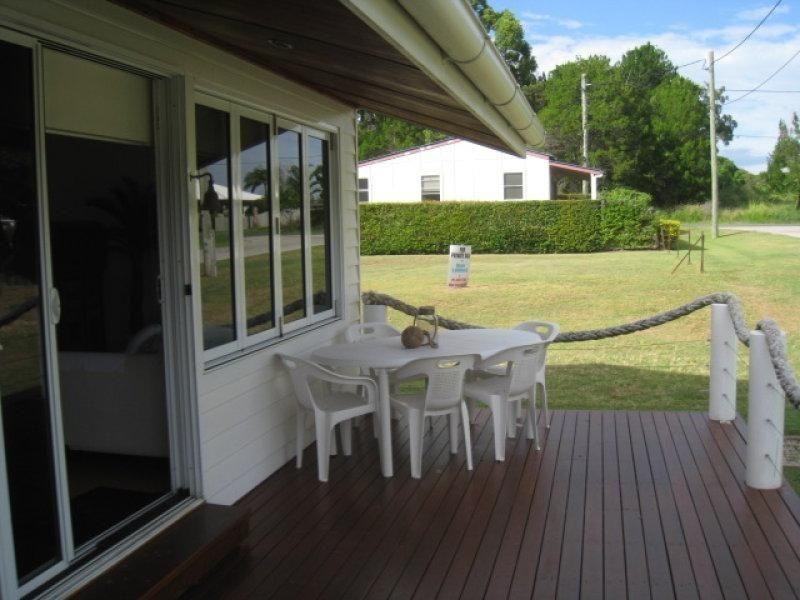 8 Beth Street, Russell Island QLD 4184
