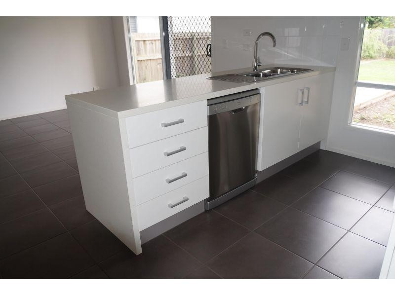 12 Buckland street, Wellington Point QLD 4160