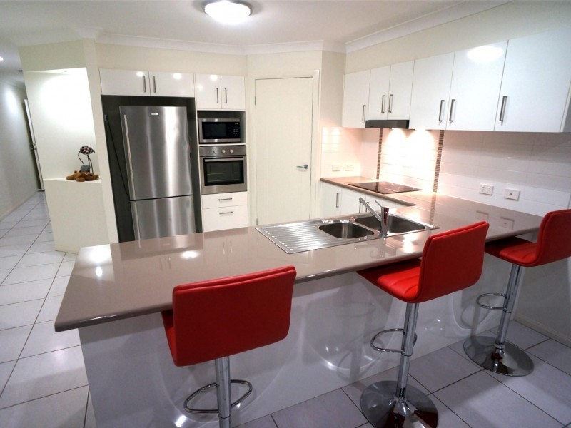 31 Cavell Street, Birkdale QLD 4159