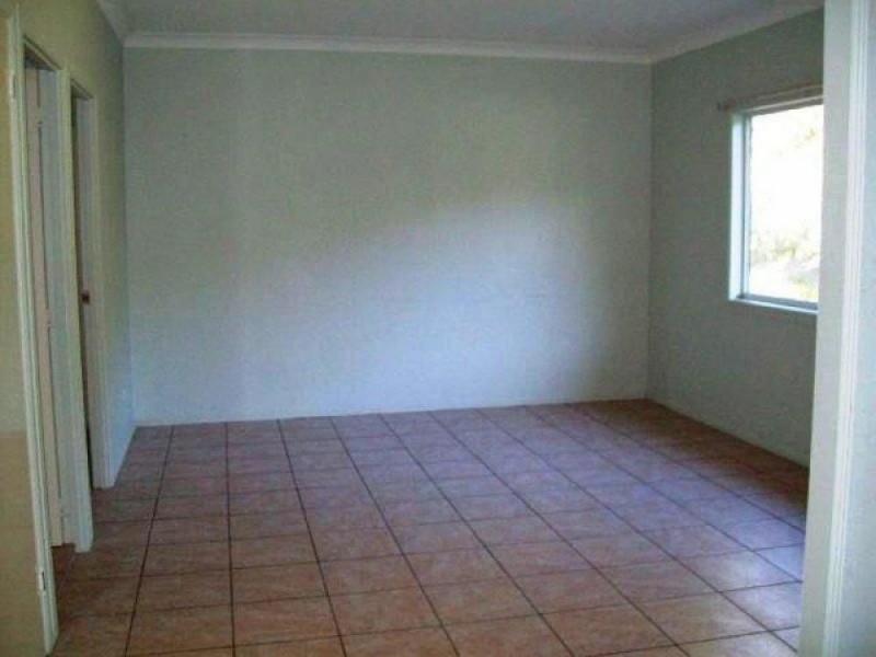 4 Glen Street, Macleay Island QLD 4184