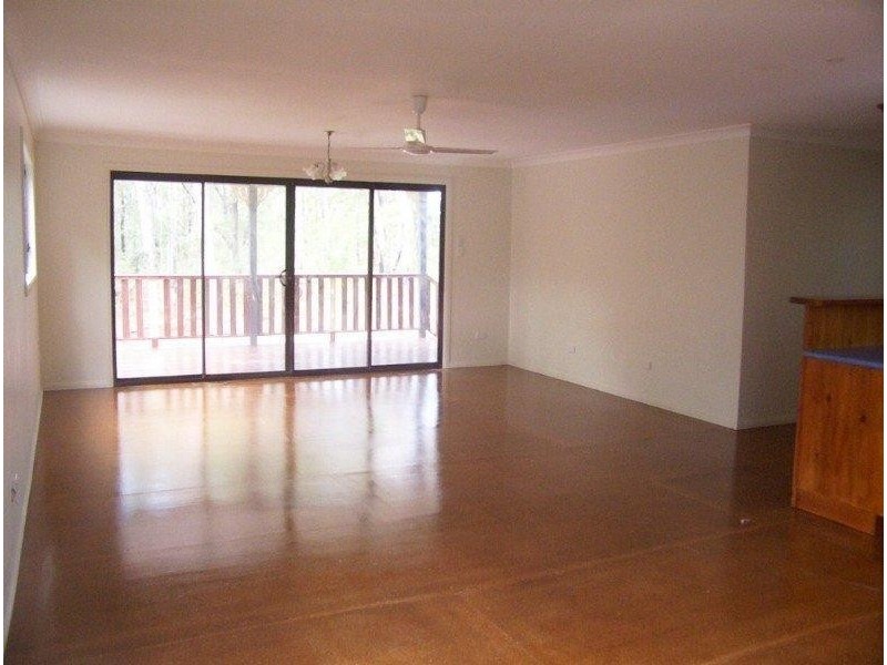 16 Trimaran, Russell Island QLD 4184