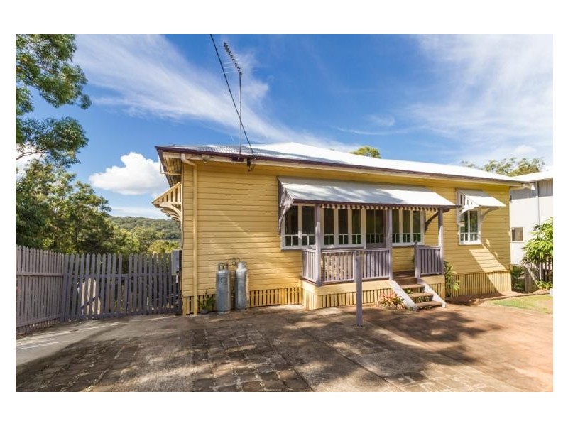 4 Leichhardt, Russell Island QLD 4184