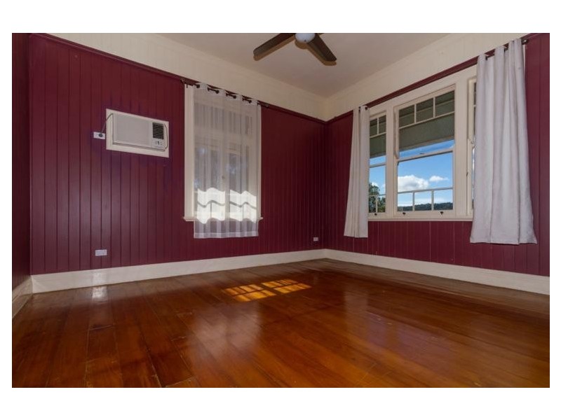 4 Leichhardt, Russell Island QLD 4184