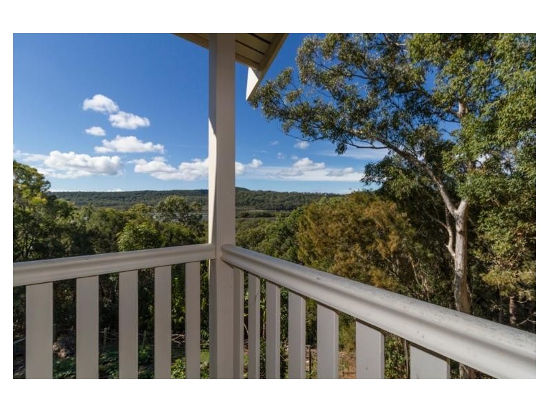 4 Leichhardt, Russell Island QLD 4184