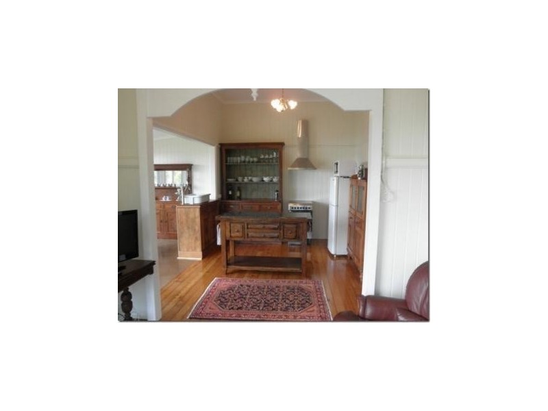 12 Thompson Esplanade, Russell Island QLD 4184