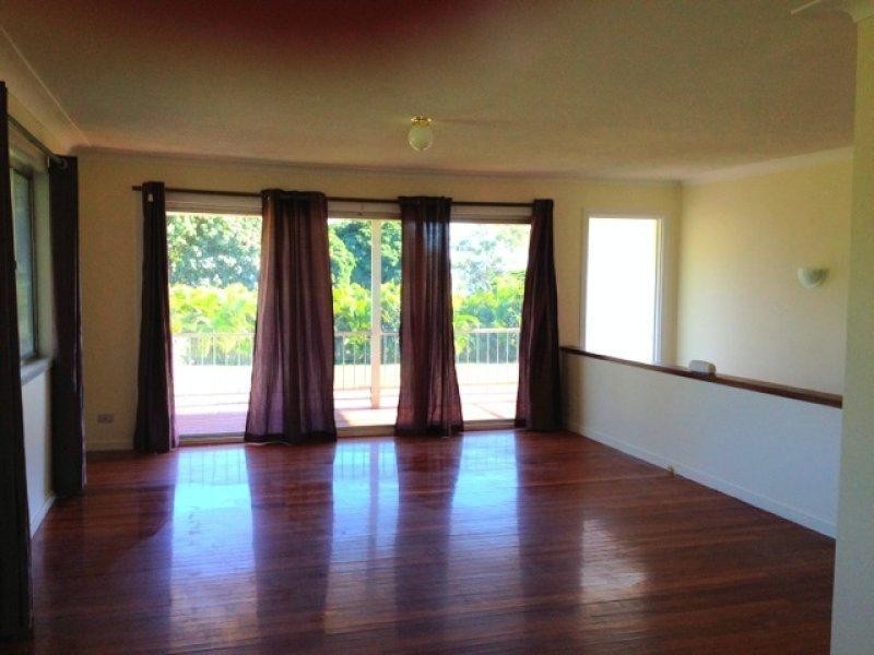 25 Zephyr Street, Russell Island QLD 4184