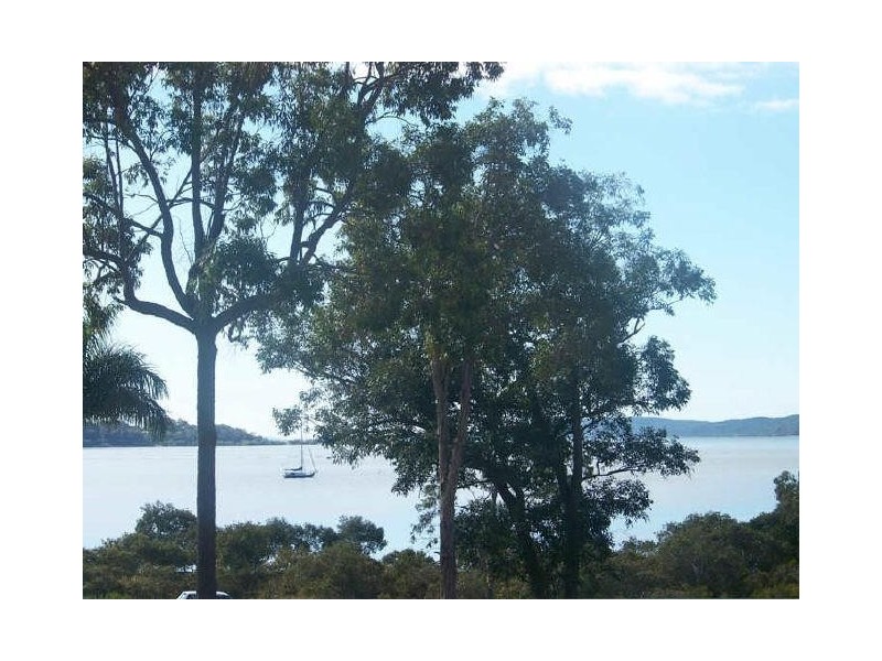 18 Wilma, Russell Island QLD 4184