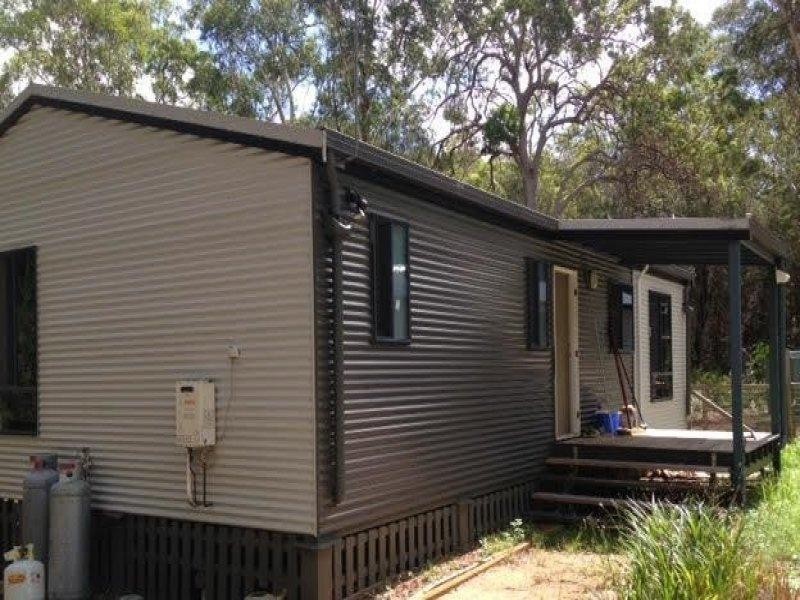 9 Cynthia Cres, Russell Island QLD 4184