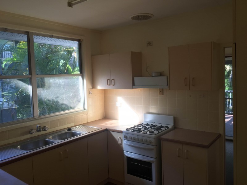 4 Seaview St, Russell Island QLD 4184