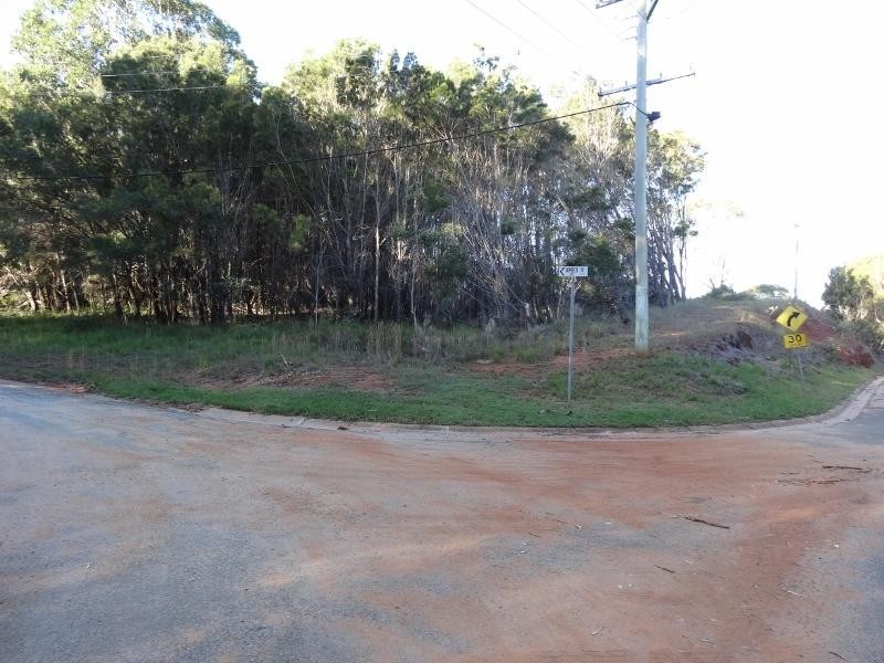 81 Shore Street, Russell Island QLD 4184