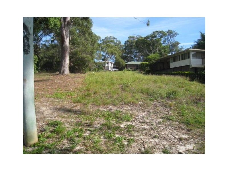 8 Seaview, Russell Island QLD 4184