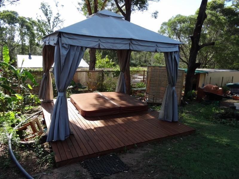 6 STOCK ST, Russell Island QLD 4184