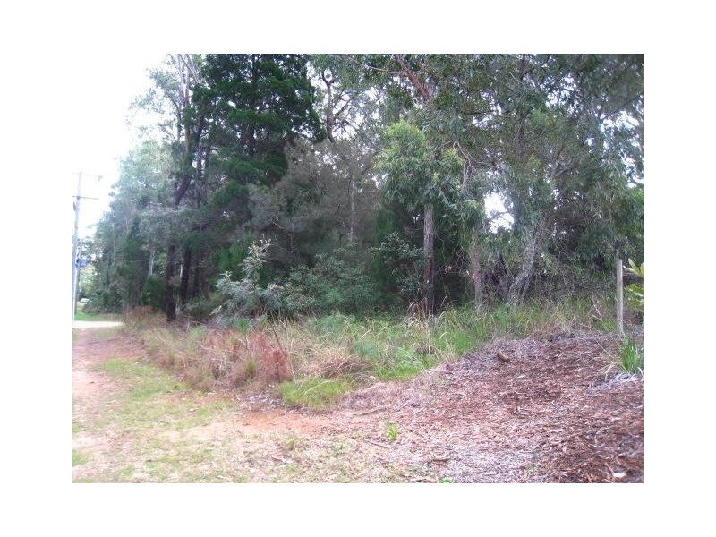 30 CAMBRIDGE RD, Russell Island QLD 4184