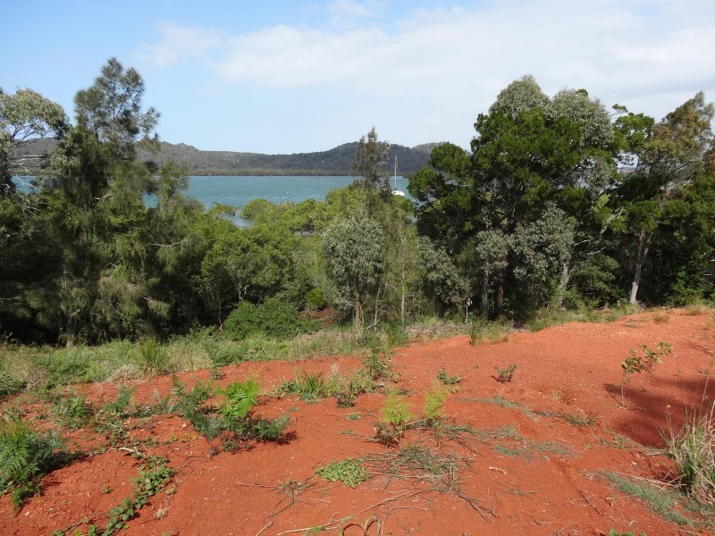 152 CANAIPA POINT DRIVE, Russell Island QLD 4184