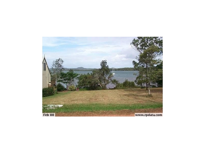 70 melaleuca drive, Lamb Island QLD 4184