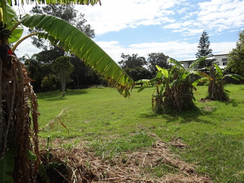 15-17 Canaipa Point Drive, Russell Island QLD 4184