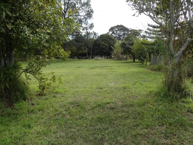 15-17 Canaipa Point Drive, Russell Island QLD 4184