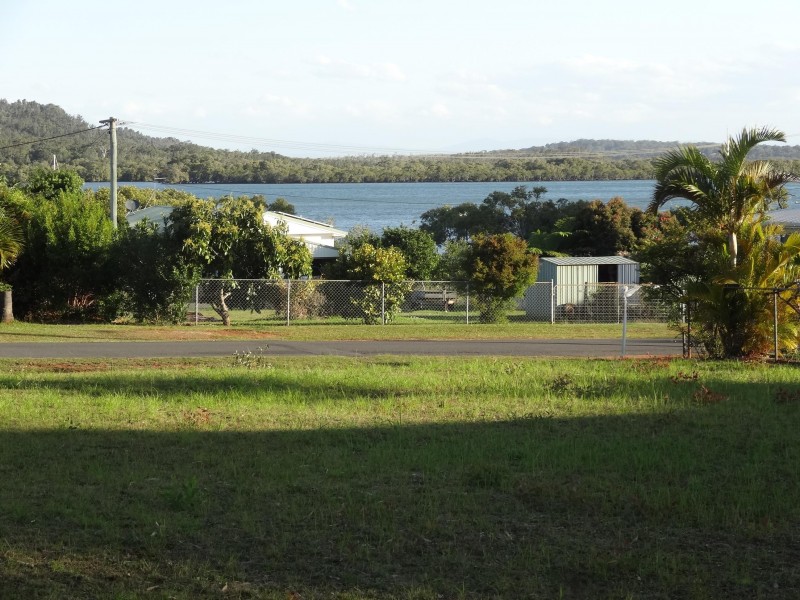 123 Canaipa Point Drive, Russell Island QLD 4184