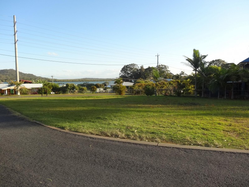 123 Canaipa Point Drive, Russell Island QLD 4184