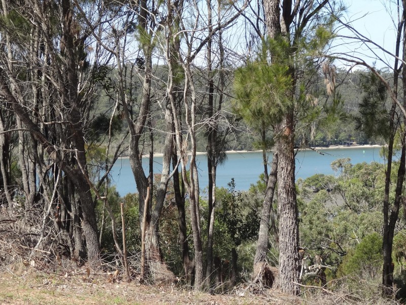 21 leichhardt terrace, Russell Island QLD 4184