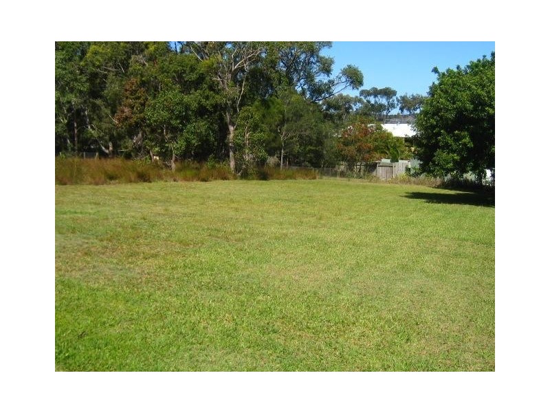 10 JAMES ST, Russell Island QLD 4184